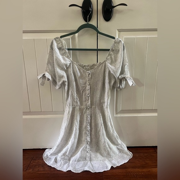 Sienna Sky Dresses & Skirts - Black and white spec Sienna Sky size SMALL dress. A-line. Smocked back